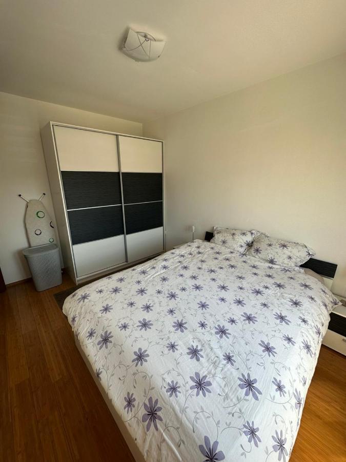 מוסטר Luxury Aparment Blossom מראה חיצוני תמונה