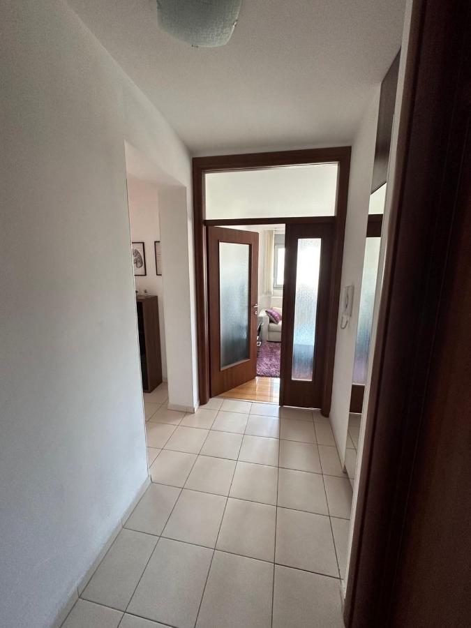 מוסטר Luxury Aparment Blossom מראה חיצוני תמונה