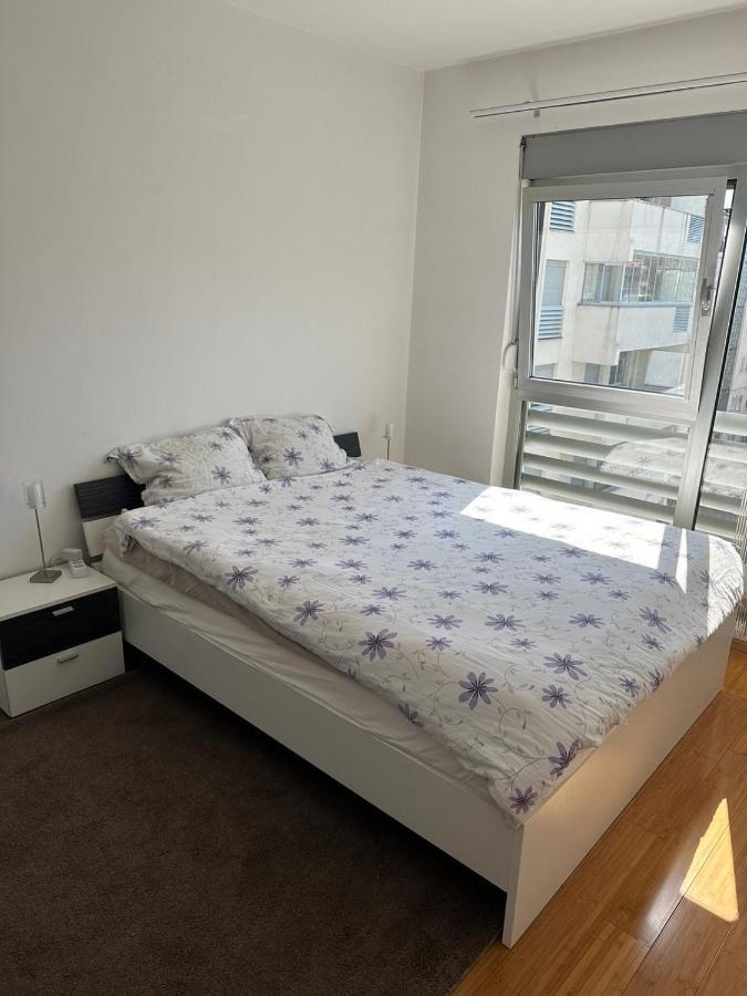 מוסטר Luxury Aparment Blossom מראה חיצוני תמונה
