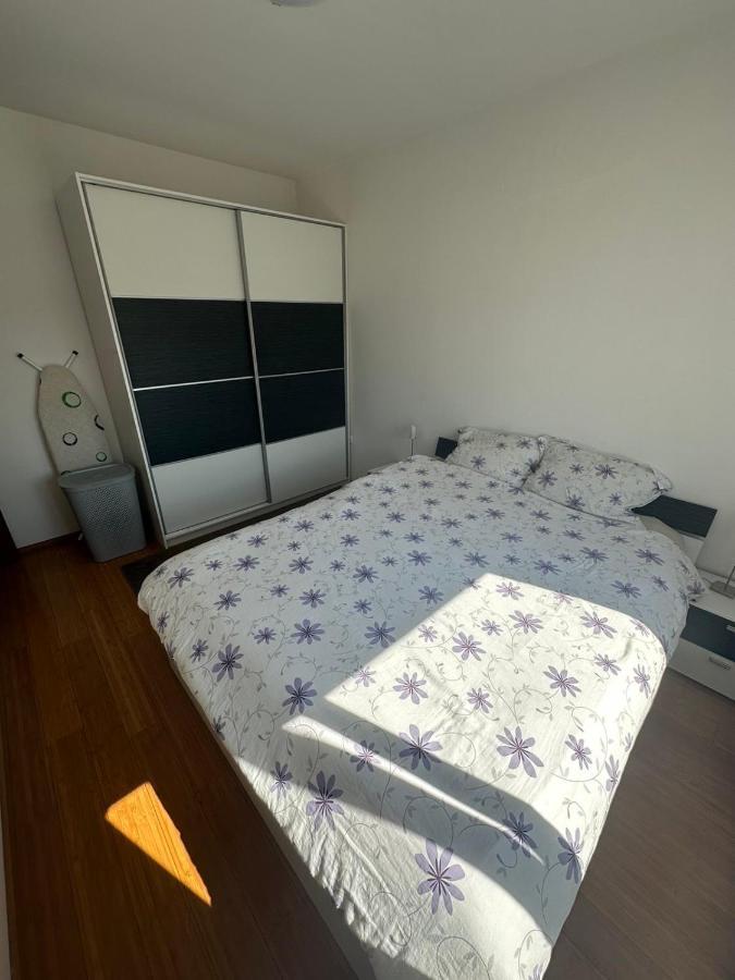 מוסטר Luxury Aparment Blossom מראה חיצוני תמונה