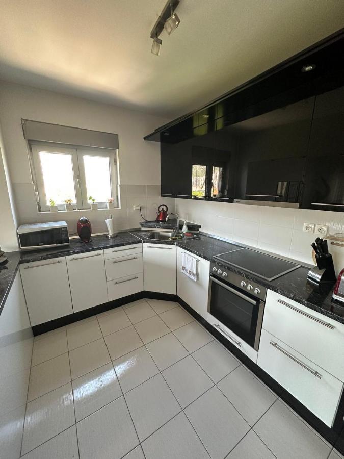 מוסטר Luxury Aparment Blossom מראה חיצוני תמונה