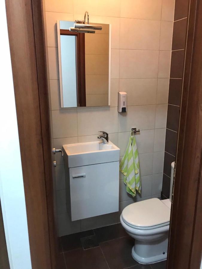 מוסטר Luxury Aparment Blossom מראה חיצוני תמונה
